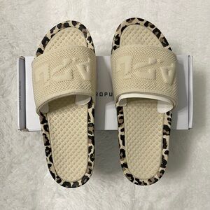 APL (Athletic Propulsion Labs) Big Logo Tech Loom Slides